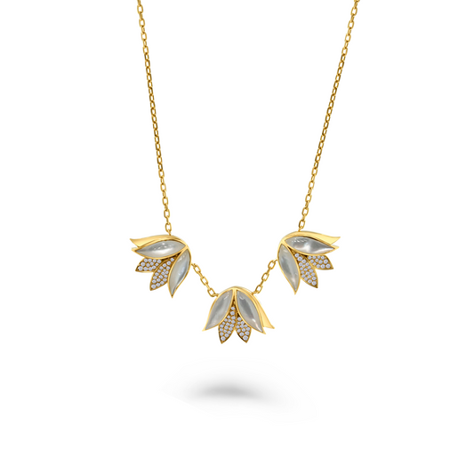 Yellow gold necklace